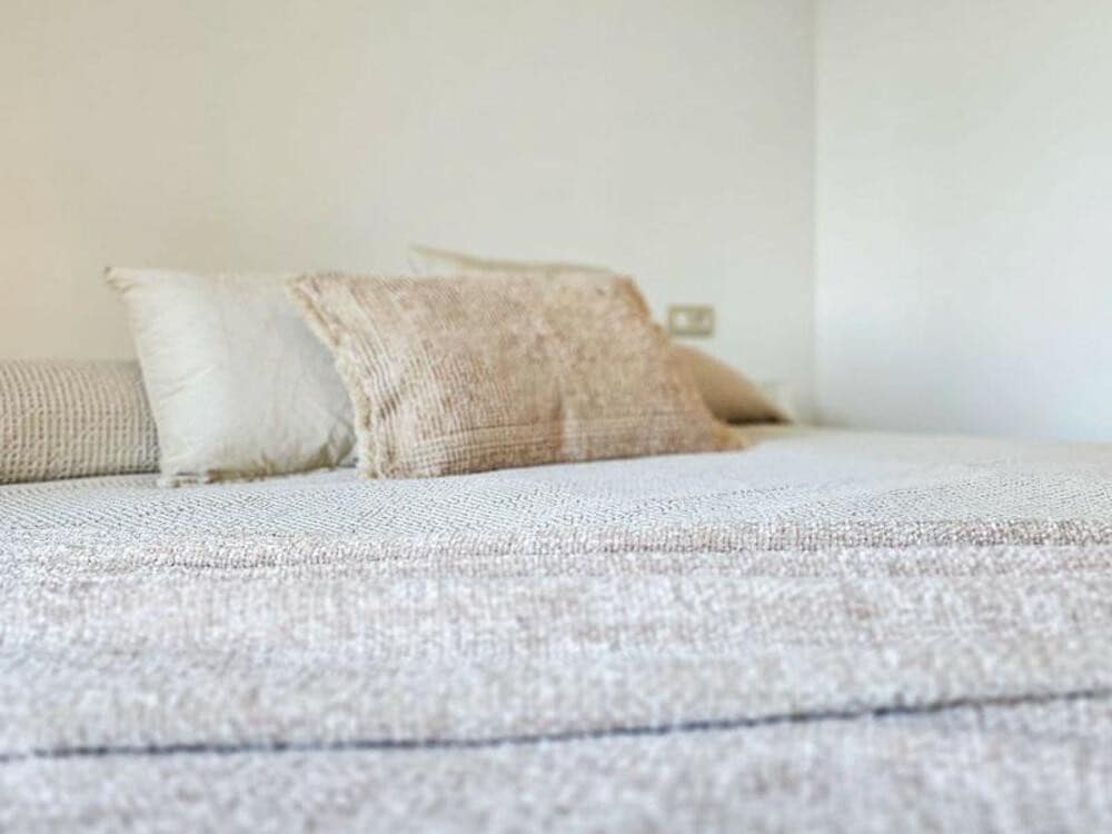 Appartement de 2 chambres à louer à Benahavis avec piscine garage - 2 500 € (Ref: 9685887)