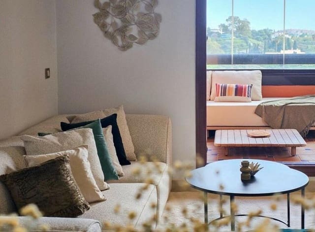 2 sypialnia Apartament do wynajęcia w El Paraíso, Benahavís z basenem garażem - 2 500 € (Ref: 9685887)