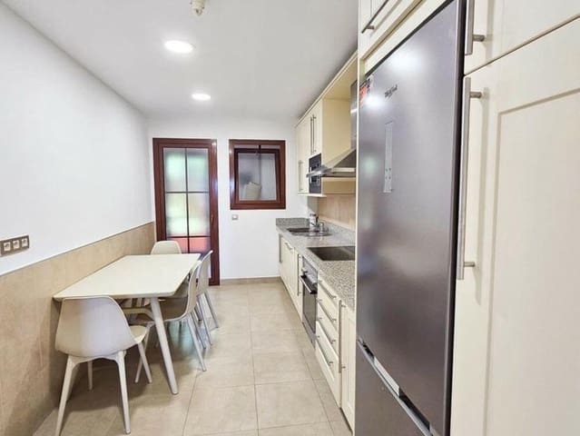 2 sypialnia Apartament do wynajęcia w El Paraíso, Benahavís z basenem garażem - 2 500 € (Ref: 9685887)