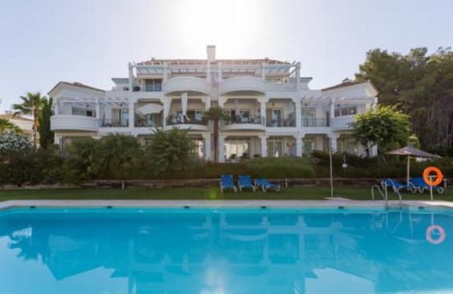 Ático de 3 habitaciones en Guadalmina Alta, Marbella en alquiler con piscina garaje - 2.650 € (Ref: 9689904)