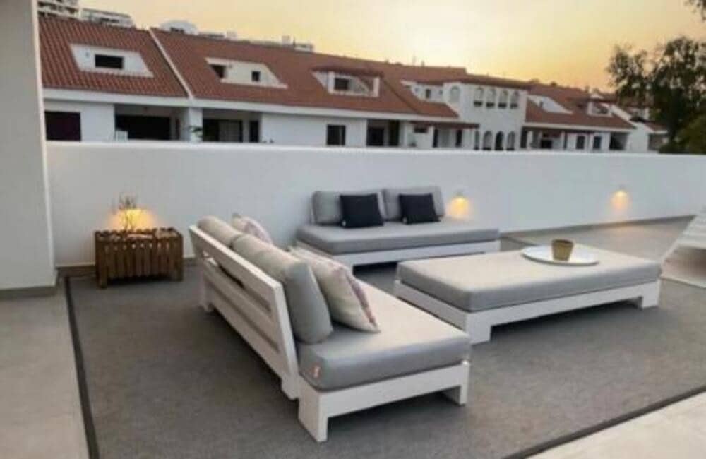 4 sypialnia Penthouse do wynajęcia w Marbella z basenem garażem - 5 000 € (Ref: 9689906)