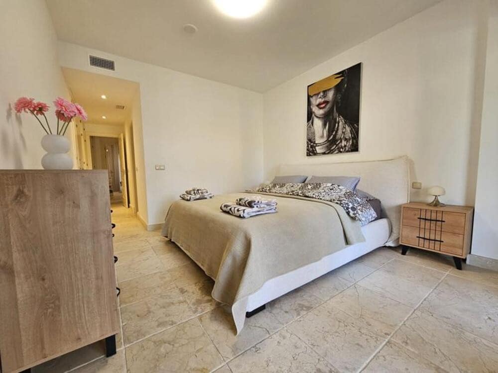 2 soveværelse Lejlighed til leje i Atalaya med swimmingpool garage - € 2.400 (Ref: 9689909)