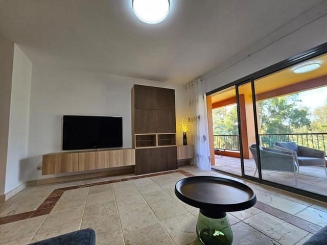 2 Zimmer Apartment zu vermieten in Atalaya mit Pool Garage - 2.400 € (Ref: 9689909)