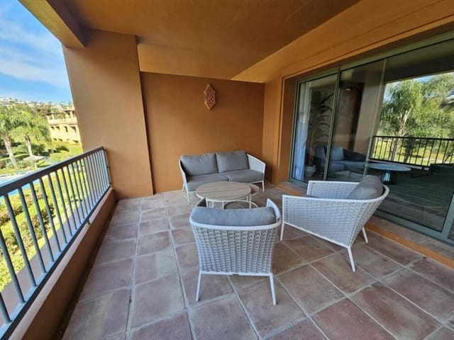 2 Zimmer Apartment zu vermieten in Atalaya mit Pool Garage - 2.400 € (Ref: 9689909)