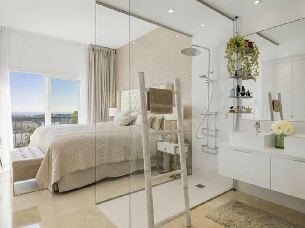 3 makuuhuone Kattohuoneisto myytävänä paikassa Benahavis mukana uima-altaan 
autotalli - 695 000 € (Ref: 9694584)