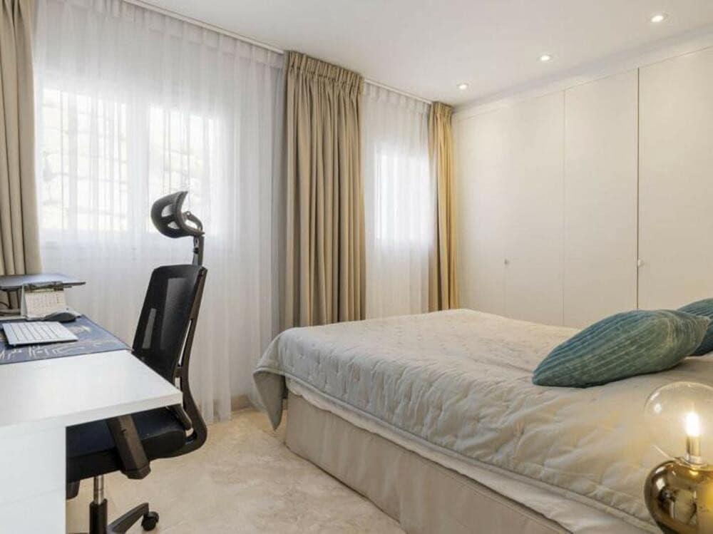 3 makuuhuone Kattohuoneisto myytävänä paikassa Benahavis mukana uima-altaan 
autotalli - 695 000 € (Ref: 9694584)