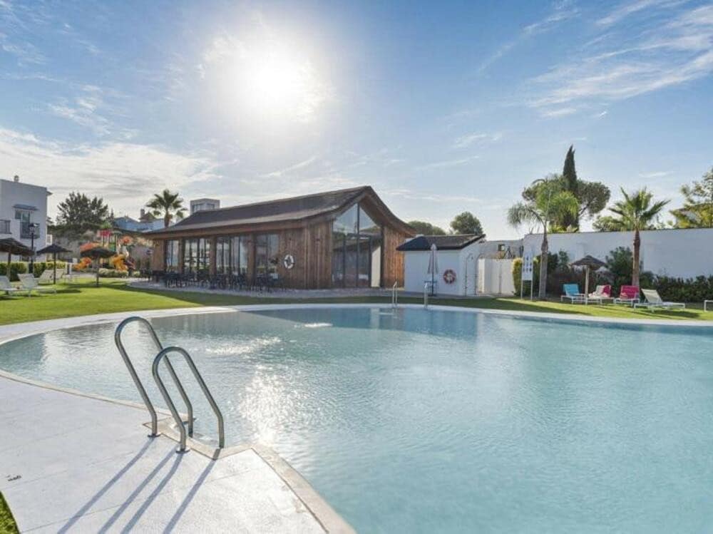 3 makuuhuone Kattohuoneisto myytävänä paikassa Benahavis mukana uima-altaan 
autotalli - 695 000 € (Ref: 9694584)