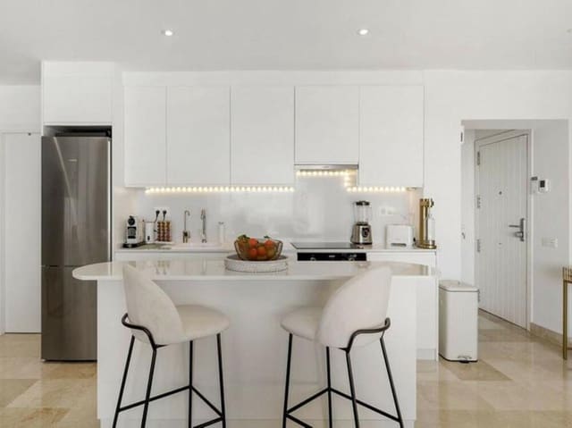 3 Zimmer Penthouse zu verkaufen in El Paraíso, Benahavís mit Pool Garage - 695.000 € (Ref: 9694584)