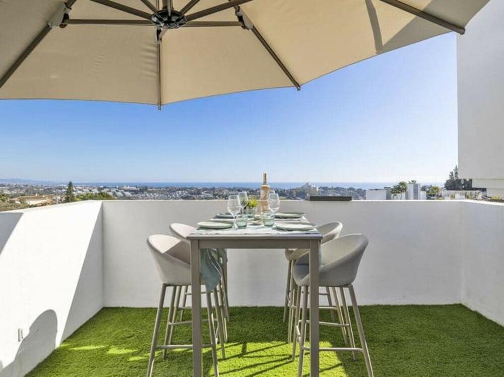 3 soveværelse Penthouse til salg i Benahavis med swimmingpool garage - € 695.000 (Ref: 9694584)