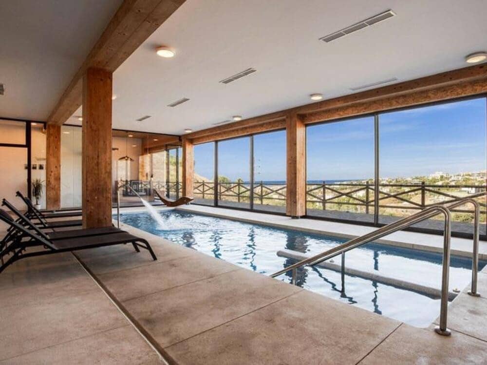 3 soveværelse Penthouse til salg i Benahavis med swimmingpool garage - € 695.000 (Ref: 9694584)