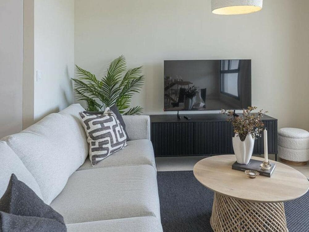 3 quarto Apartamento para arrendar em Estepona com piscina garagem - 2 500 € (Ref: 9694585)