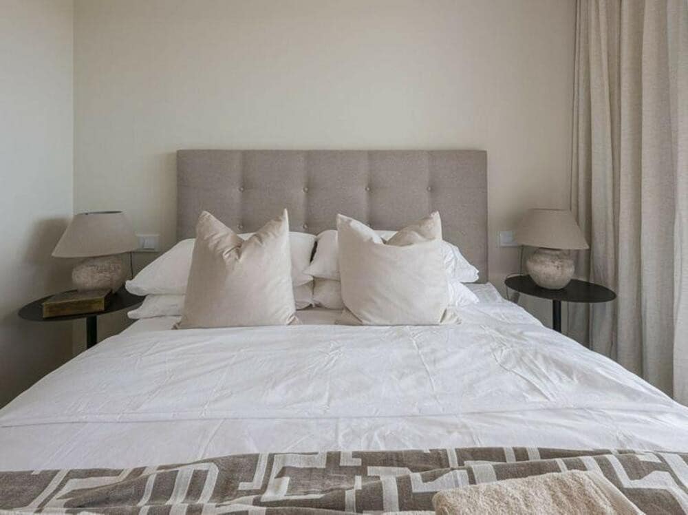 3 quarto Apartamento para arrendar em Estepona com piscina garagem - 2 500 € (Ref: 9694585)