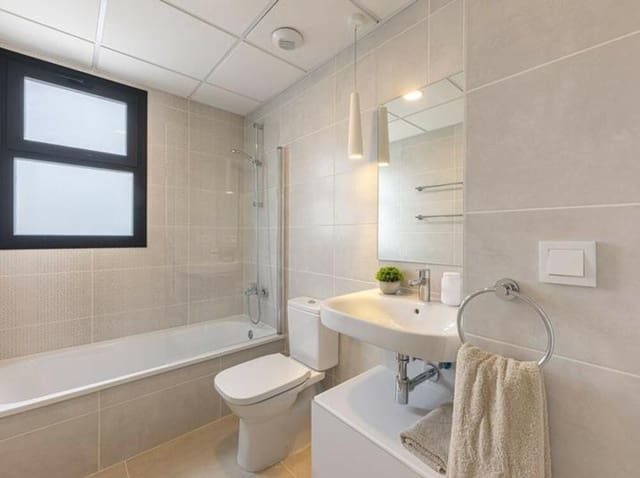 3 quarto Apartamento para arrendar em La Concha - Resina Golf, Estepona com piscina garagem - 2 500 € (Ref: 9694585)