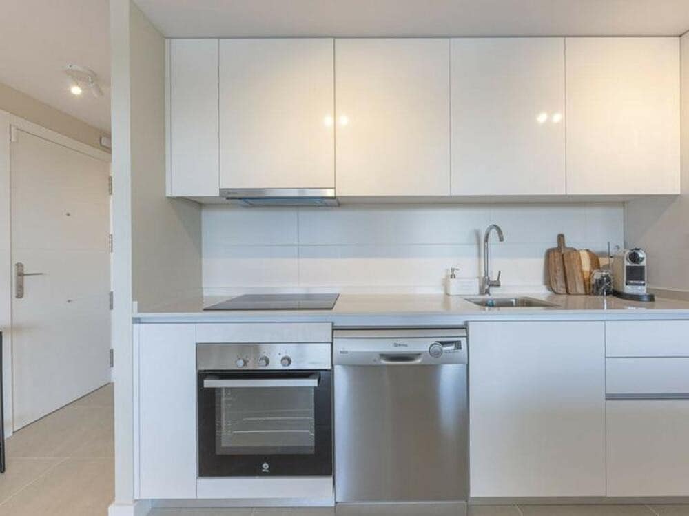 3 quarto Apartamento para arrendar em Estepona com piscina garagem - 2 500 € (Ref: 9694585)