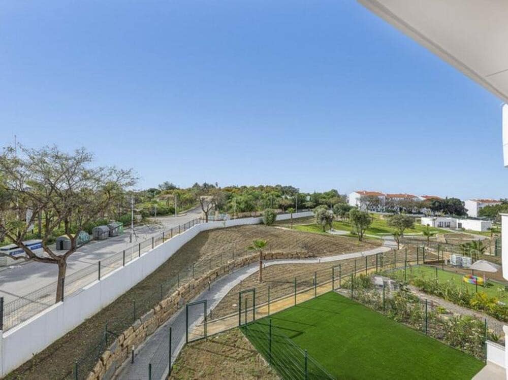 3 quarto Apartamento para arrendar em Estepona com piscina garagem - 2 500 € (Ref: 9694585)