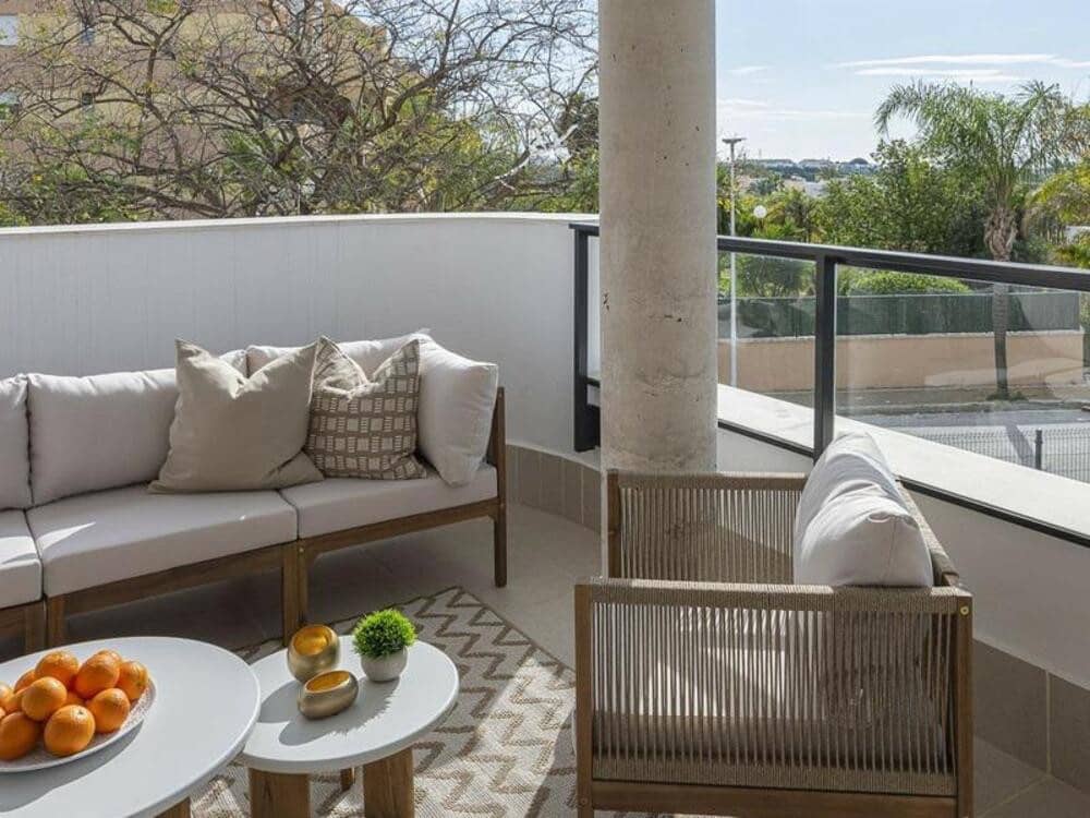 3 quarto Apartamento para arrendar em Estepona com piscina garagem - 2 500 € (Ref: 9694585)