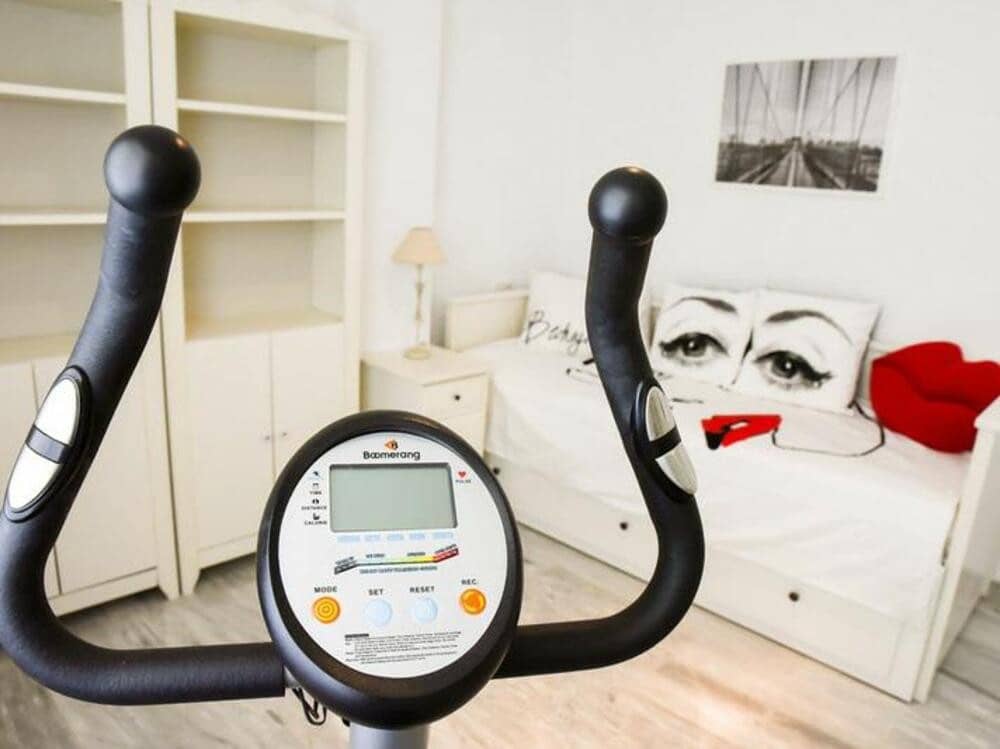 3 soveværelse Penthouse til leje i Guadalmina med swimmingpool garage - € 3.200 (Ref: 9694587)