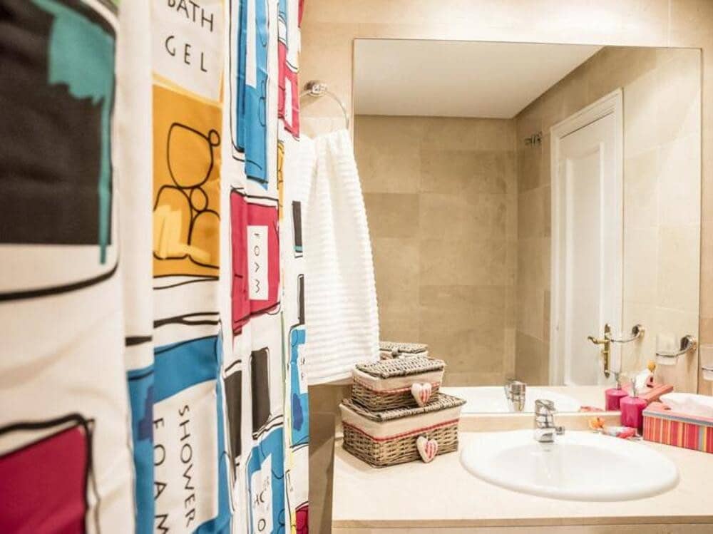 3 soveværelse Penthouse til leje i Guadalmina med swimmingpool garage - € 3.200 (Ref: 9694587)