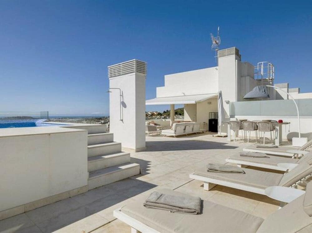 3 camera da letto Attico in vendita in Nueva Andalucia con piscina garage - 1.950.000 € (Rif: 9697929)