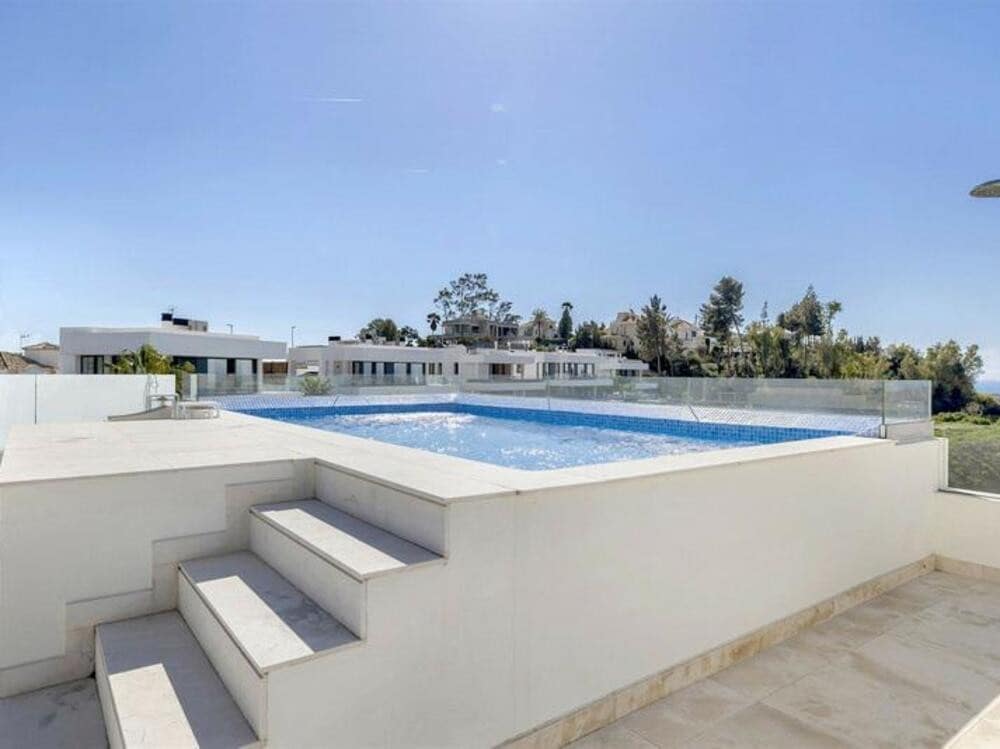 3 camera da letto Attico in vendita in Nueva Andalucia con piscina garage - 1.950.000 € (Rif: 9697929)