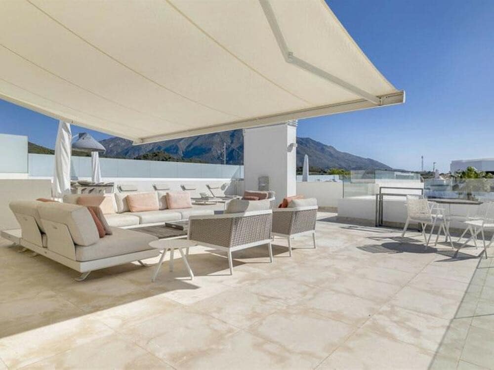 3 camera da letto Attico in vendita in Nueva Andalucia con piscina garage - 1.950.000 € (Rif: 9697929)