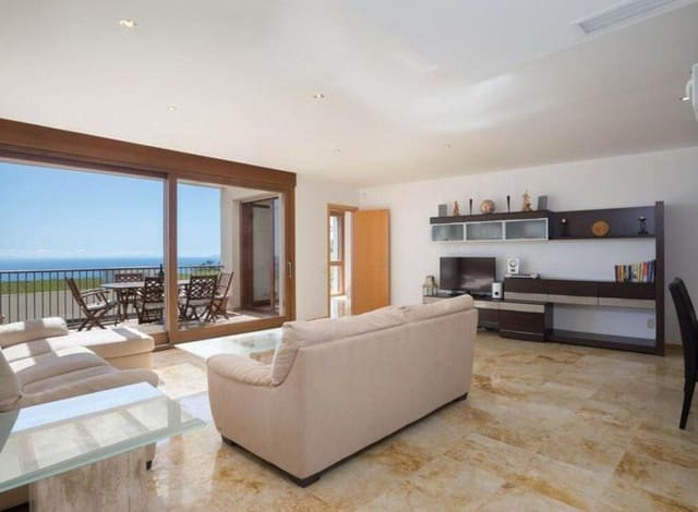 3 makuuhuone Huoneisto myytävänä paikassa Alto de los Monteros, Marbella mukana uima-altaan 
autotalli - 579 000 € (Ref: 9697930)