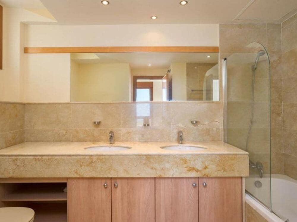 3 makuuhuone Huoneisto myytävänä paikassa Marbella mukana uima-altaan 
autotalli - 579 000 € (Ref: 9697930)