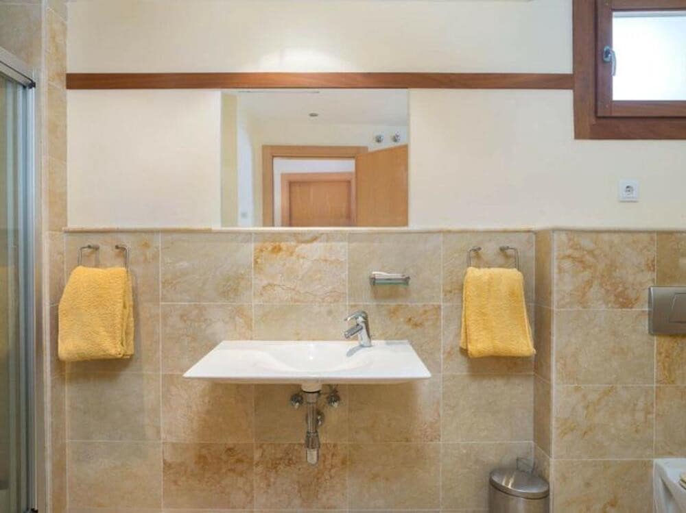 3 makuuhuone Huoneisto myytävänä paikassa Marbella mukana uima-altaan 
autotalli - 579 000 € (Ref: 9697930)