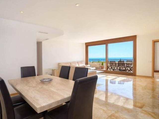 3 makuuhuone Huoneisto myytävänä paikassa Alto de los Monteros, Marbella mukana uima-altaan 
autotalli - 579 000 € (Ref: 9697930)