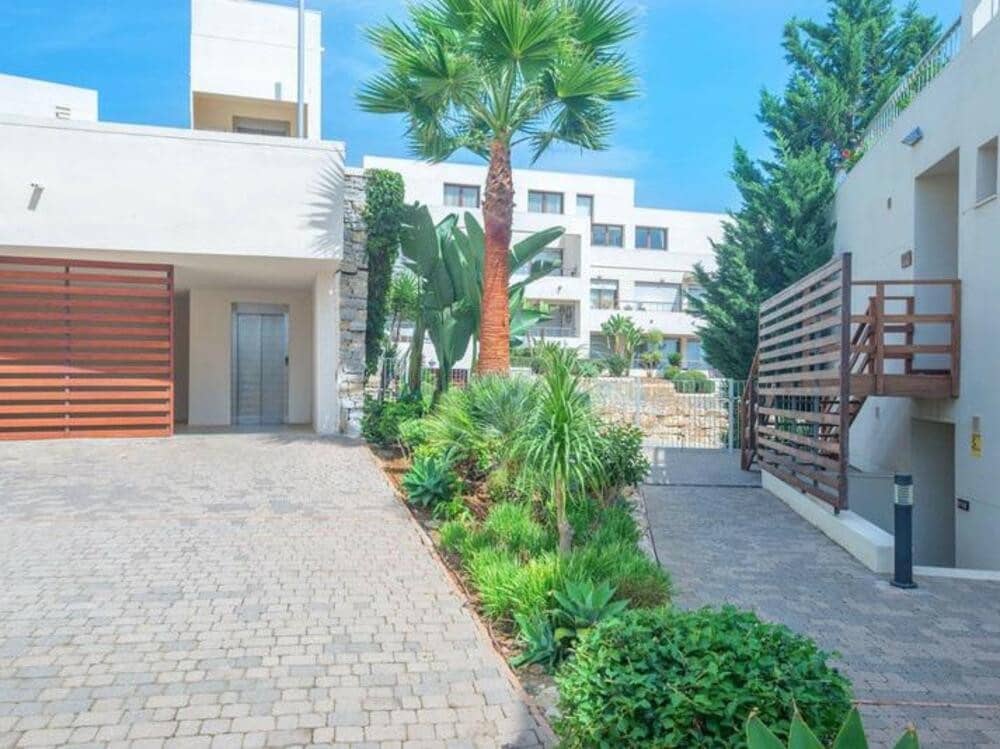 3 makuuhuone Huoneisto myytävänä paikassa Marbella mukana uima-altaan 
autotalli - 579 000 € (Ref: 9697930)