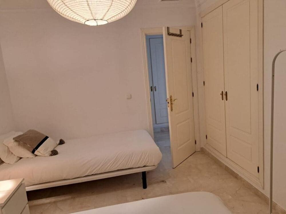 2 Zimmer Apartment zu verkaufen in Benahavis mit Pool Garage - 440.000 € (Ref: 9697931)