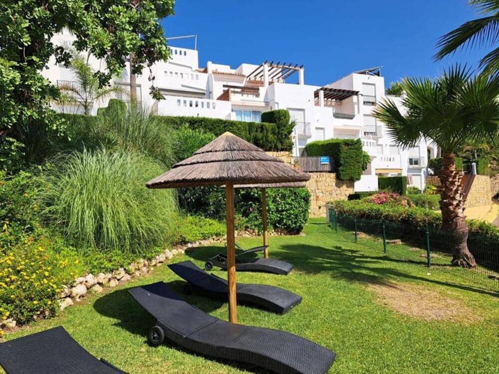 2 Zimmer Apartment zu verkaufen in Benahavis mit Pool Garage - 440.000 € (Ref: 9697931)