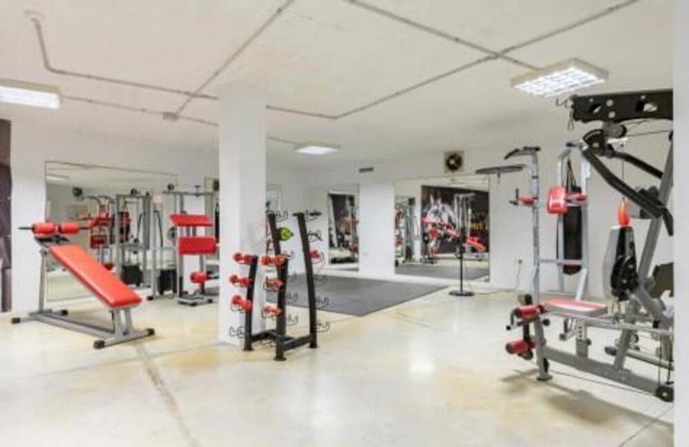 3 soveværelse Lejlighed til leje i Marbella med swimmingpool garage - € 4.500 (Ref: 9700327)