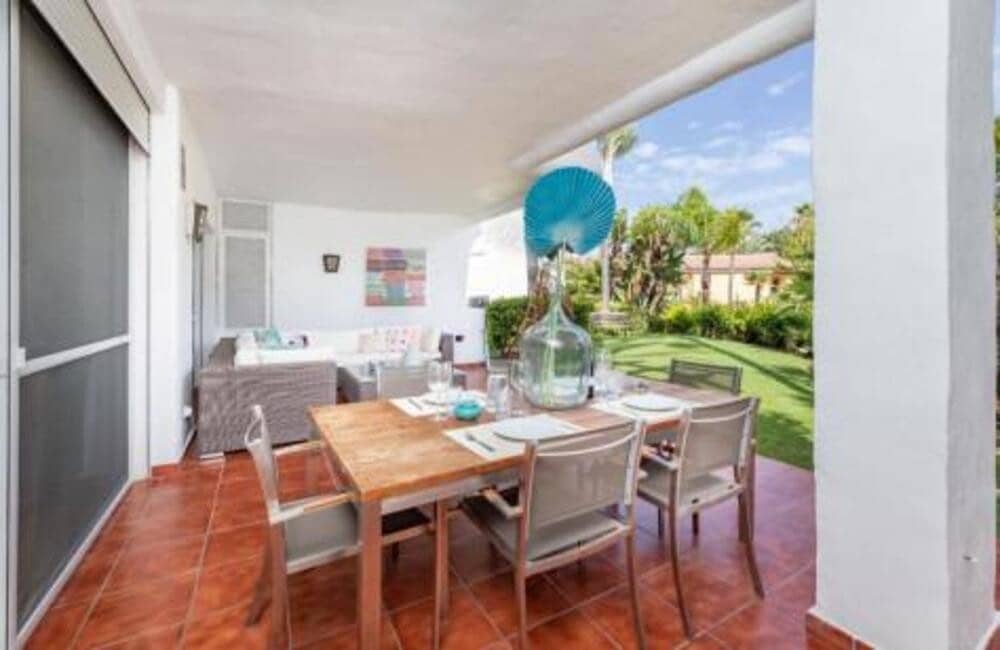 3 quarto Apartamento para arrendar em Marbella com piscina garagem - 4 500 € (Ref: 9700327)