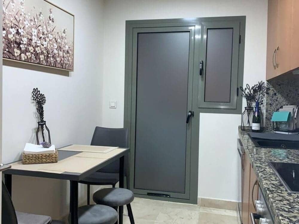 2 bedroom Apartment for rent in Estepona with pool garage - € 2,200 (Ref: 9700328)