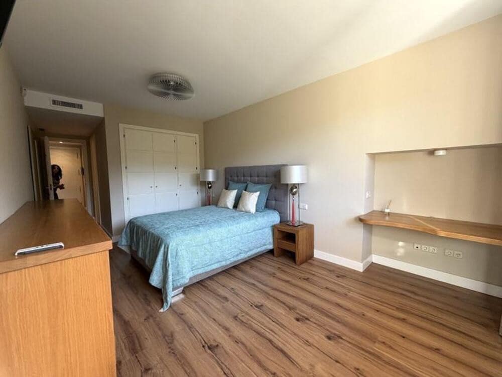 2 bedroom Apartment for rent in Marbella with pool garage - € 2,200 (Ref: 9700329)