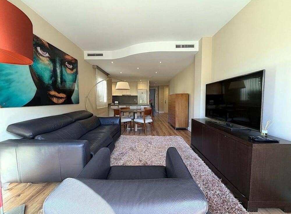 2 bedroom Apartment for rent in Marbella with pool garage - € 2,200 (Ref: 9700329)