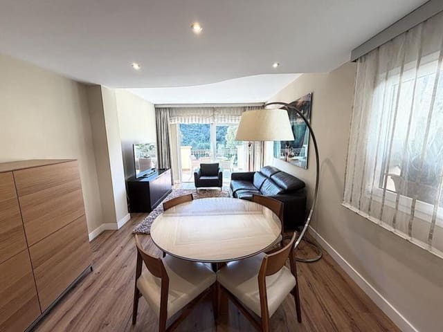 Apartamento de 2 habitaciones en Río Real, Marbella en alquiler con piscina garaje - 2.200 € (Ref: 9700329)