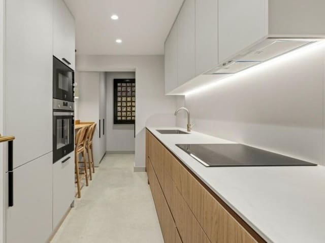 3 soveværelse Lejlighed til salg i Los Arqueros, Benahavís med swimmingpool garage - € 650.000 (Ref: 9700330)