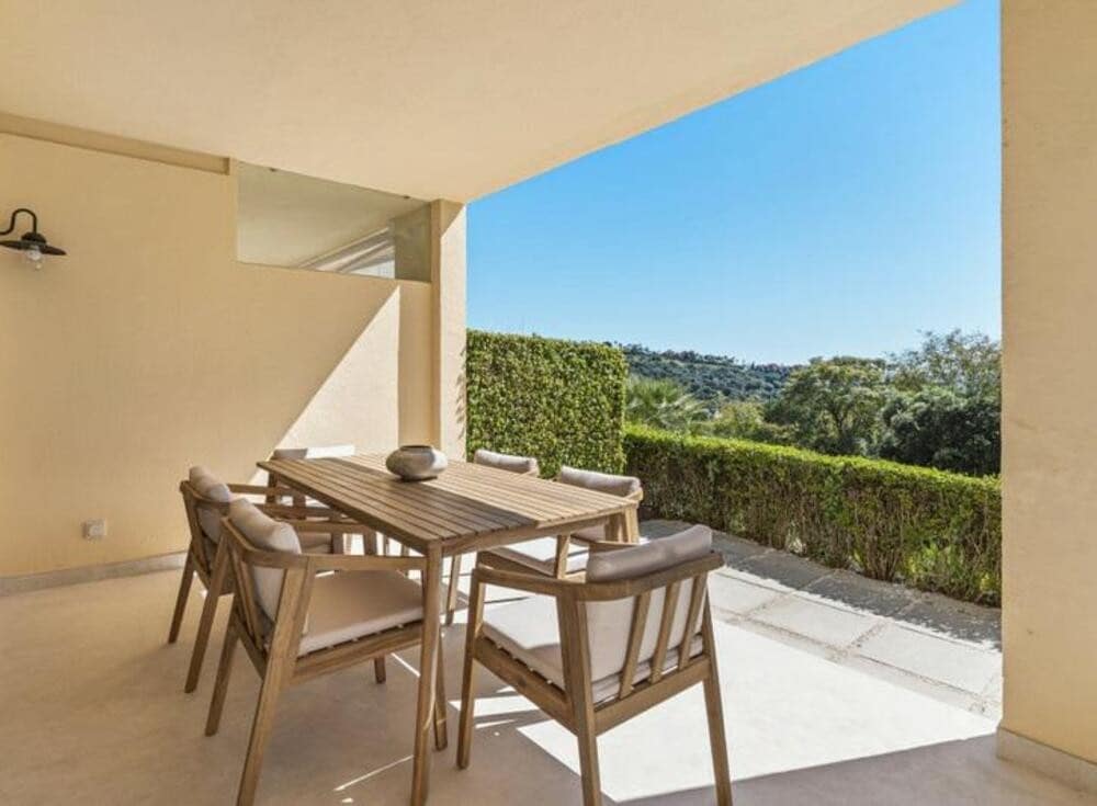 3 soveværelse Lejlighed til salg i Los Arqueros med swimmingpool garage - € 650.000 (Ref: 9700330)