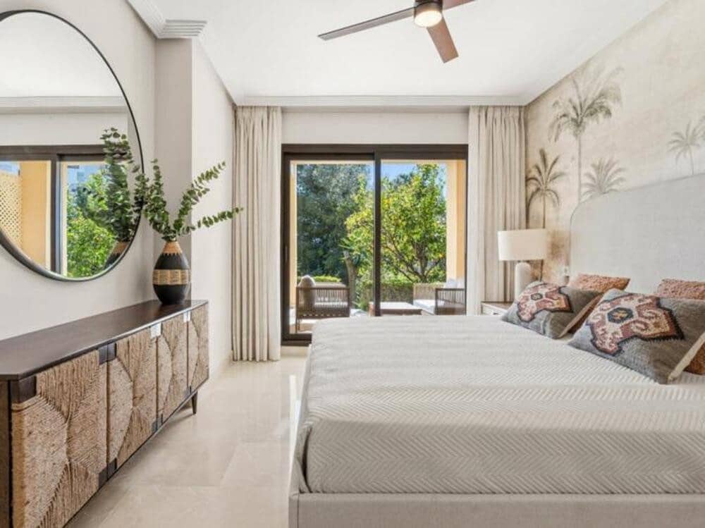 3 soveværelse Lejlighed til salg i Los Arqueros med swimmingpool garage - € 650.000 (Ref: 9700330)