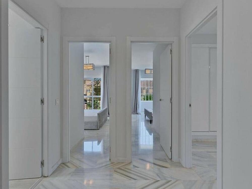 3 sypialnia Penthouse na sprzedaż w Bel-Air z basenem garażem - 389 000 € (Ref: 9700331)