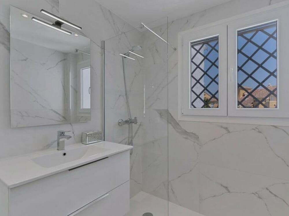 3 sypialnia Penthouse na sprzedaż w Bel-Air z basenem garażem - 389 000 € (Ref: 9700331)