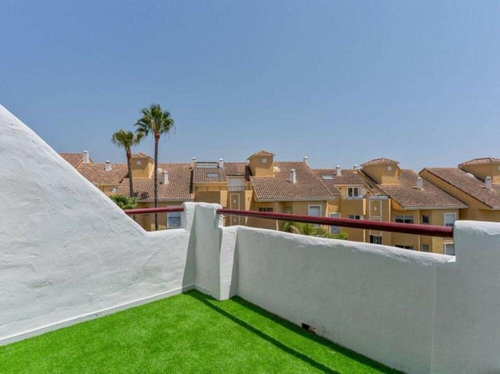 3 sypialnia Penthouse na sprzedaż w Bel-Air z basenem garażem - 389 000 € (Ref: 9700331)