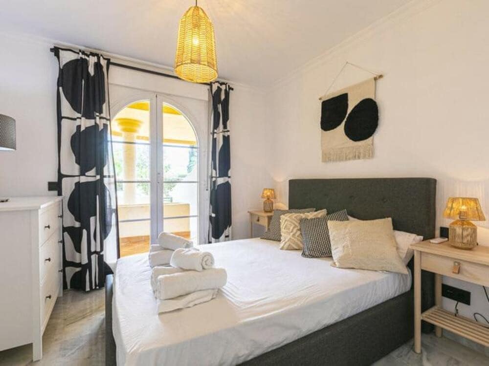 2 makuuhuone Huoneisto myytävänä paikassa Marbella mukana uima-altaan 
autotalli - 525 000 € (Ref: 9700332)