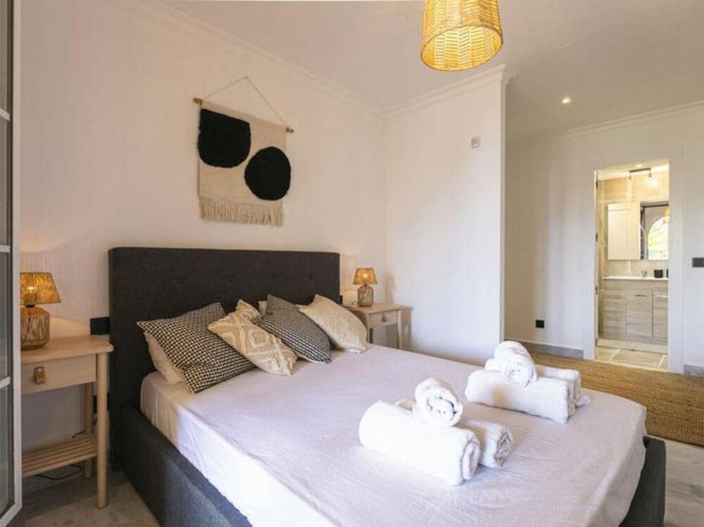 2 makuuhuone Huoneisto myytävänä paikassa Marbella mukana uima-altaan 
autotalli - 525 000 € (Ref: 9700332)