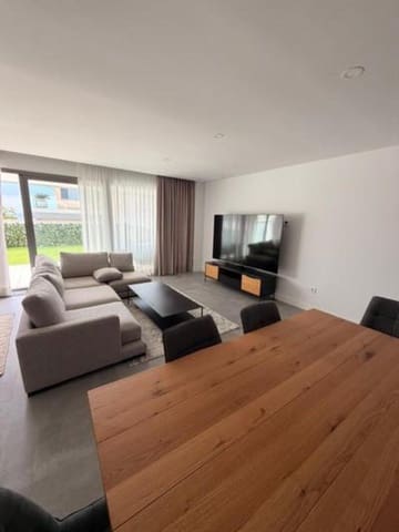 3 soveværelse Byhus til leje i El Chaparral, Mijas med swimmingpool garage - € 3.400 (Ref: 9709450)