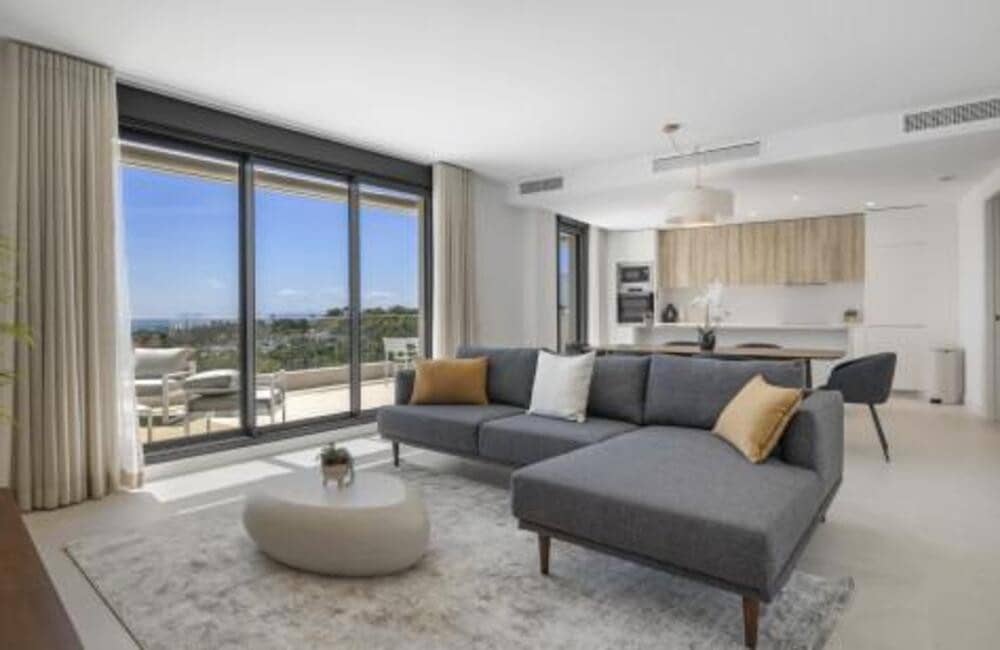 3 bedroom Apartment for rent in New Golden Mile with pool garage - € 3,600 (Ref: 9709452)