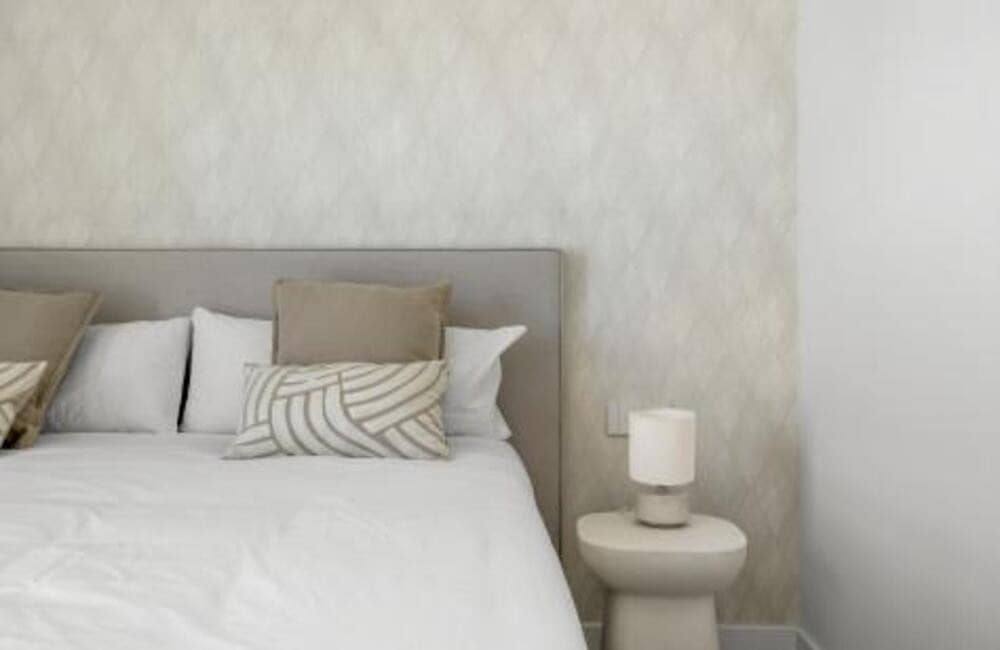 3 bedroom Apartment for rent in New Golden Mile with pool garage - € 3,600 (Ref: 9709452)