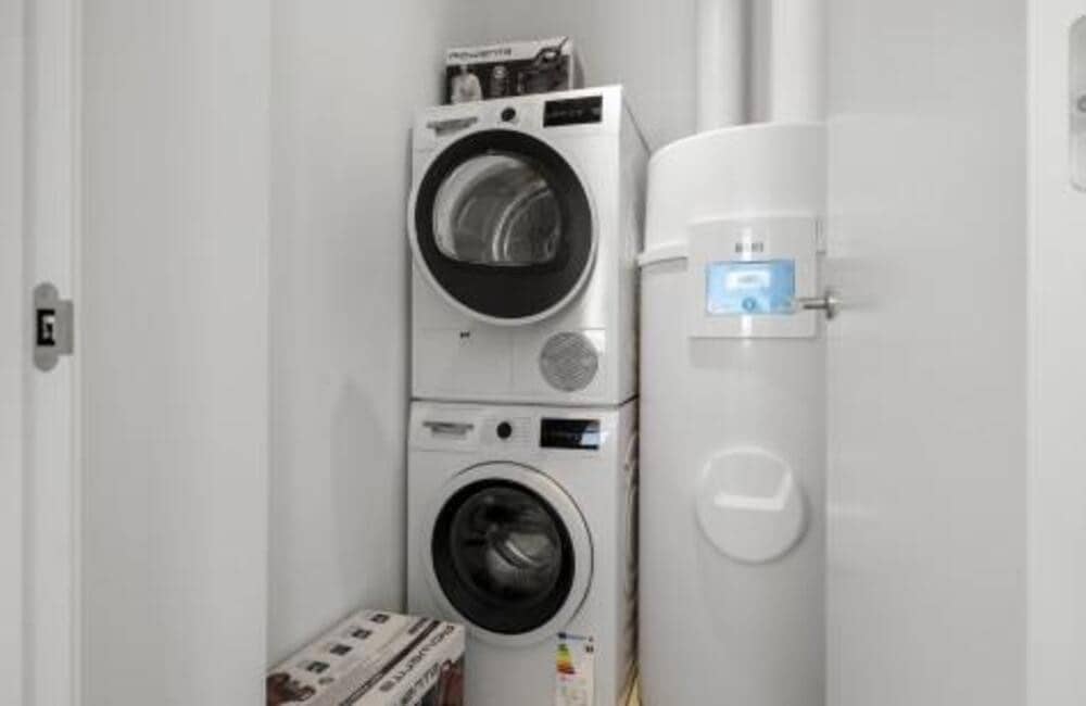 3 bedroom Apartment for rent in New Golden Mile with pool garage - € 3,600 (Ref: 9709452)